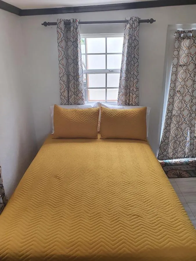 Devachan Apartments بريدج تاون